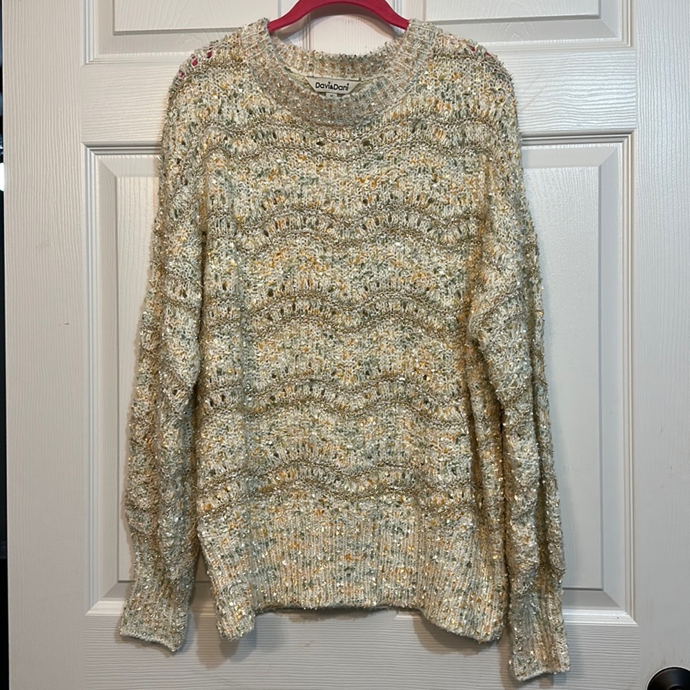 Davi & Dani NWT Sweater sz M